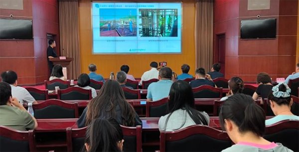 瑞和网 山东淄博市建设工会举办“凝心铸魂&#32;齐心筑梦”劳模工匠宣讲会活动